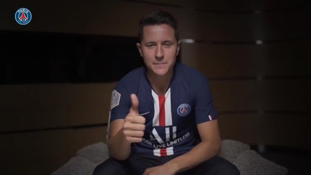 Ander Herrera has made the move to the French capital. Captura/PSG