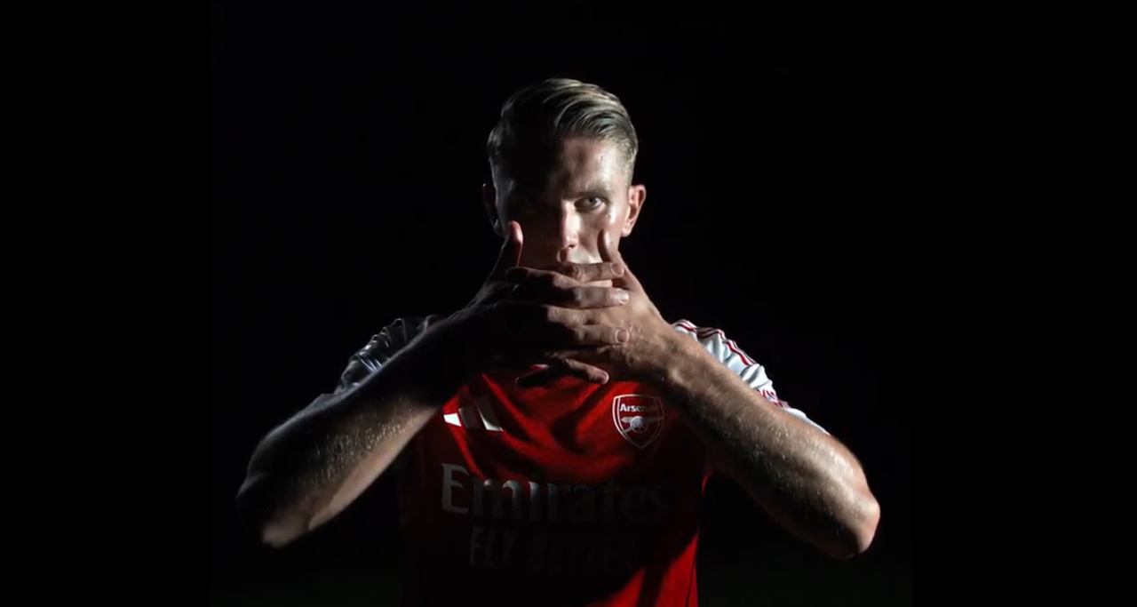 Gyökeres, en el anuncio del Arsenal
