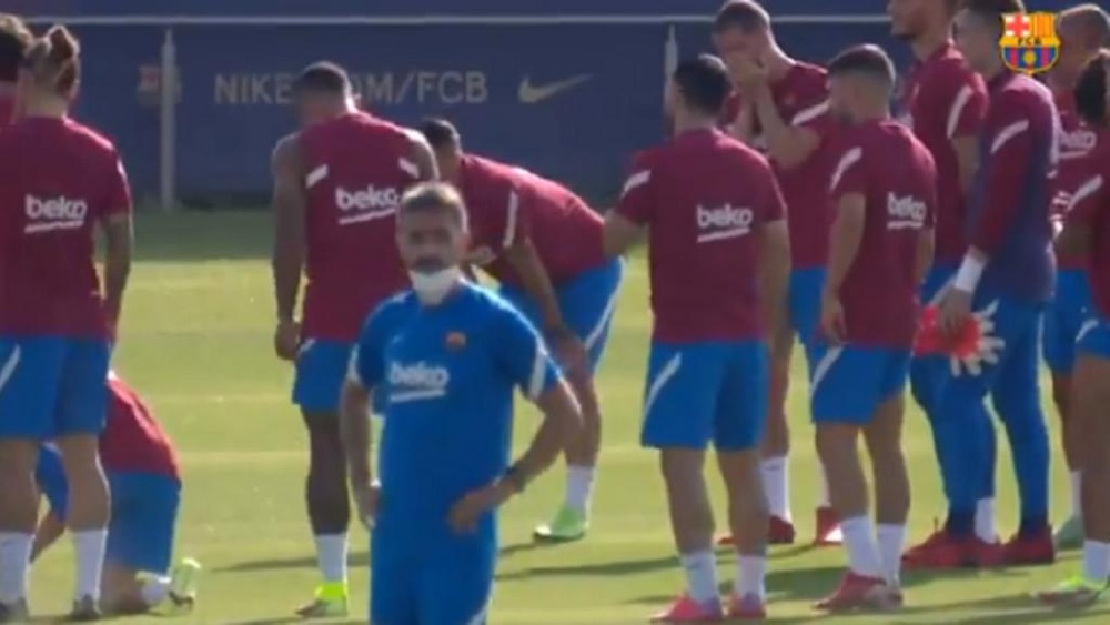 Busquets a pris la parole avant l'entraînement. Capture/FCBarcelona