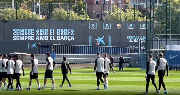 Pedri, De Jong, Lewandowski, Koundé e Raphinha treinam a um dia do 'Clássico'