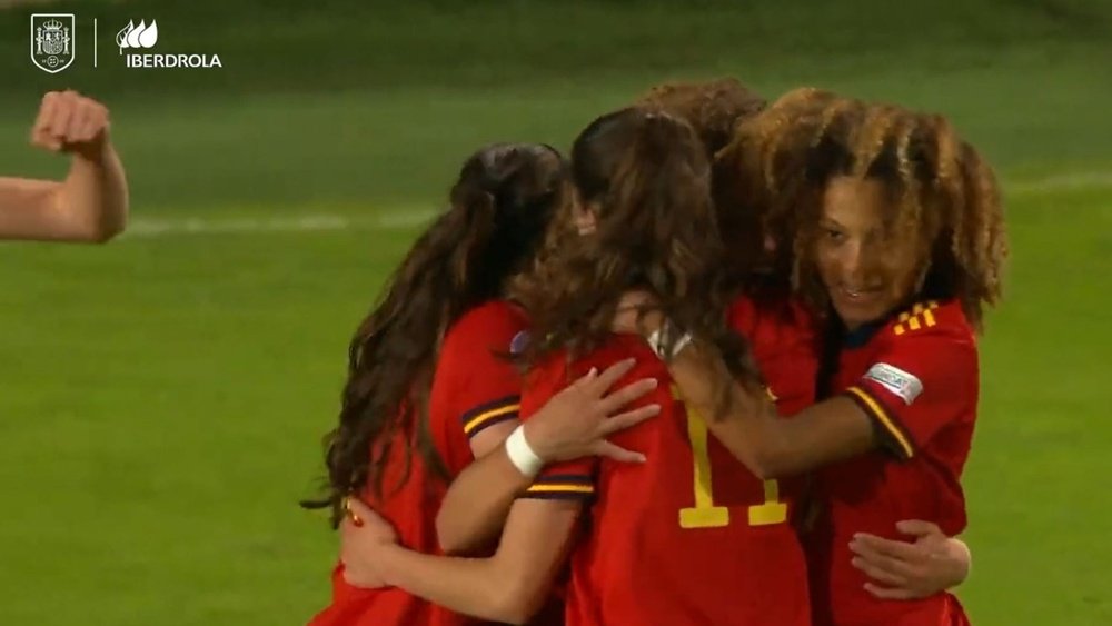 España jugará en semifinales con Países Bajos. Twitter/SeFutbolFem