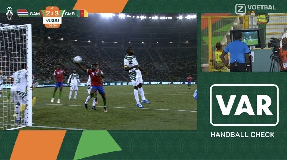 Camerún se clasificó al no valer el gol. Captura/ZVoetbal