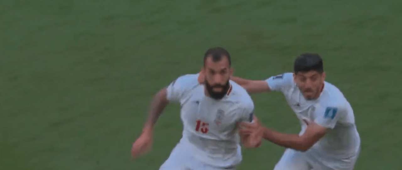 Cheshmi marcó en el 98' y puso patas arriba el Grupo B