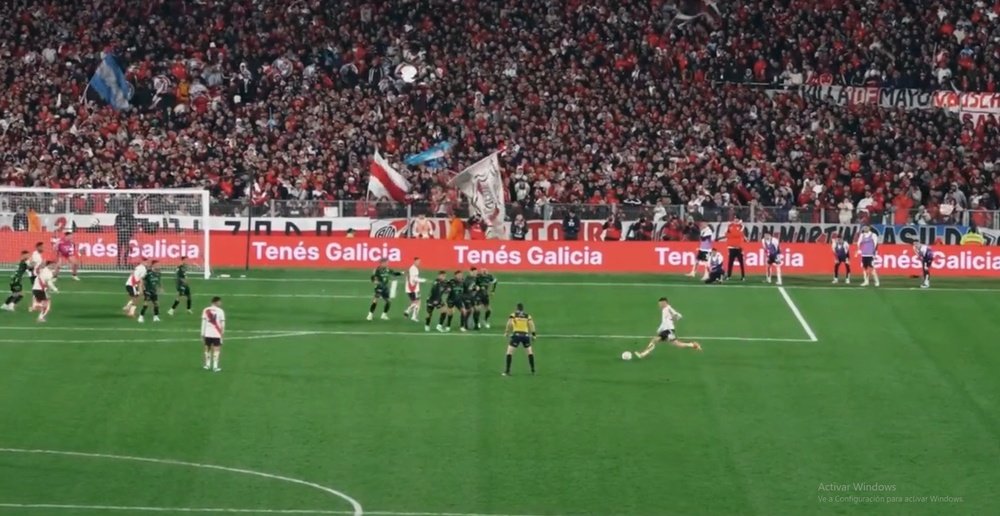 Mastantuono y su golazo ante Sarmiento. Captura/RiverPlate