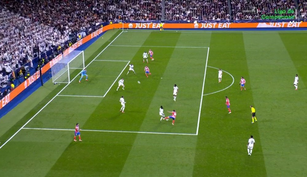 Julián Álvarez marcó el gol de la noche en el Bernabéu. Captura/Movistar+