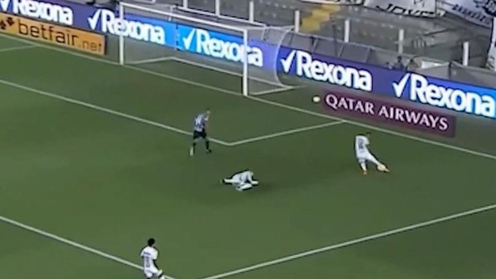 No dio tiempo a sentarse frente al televisor: ¡gol de Santos a los once segundos!