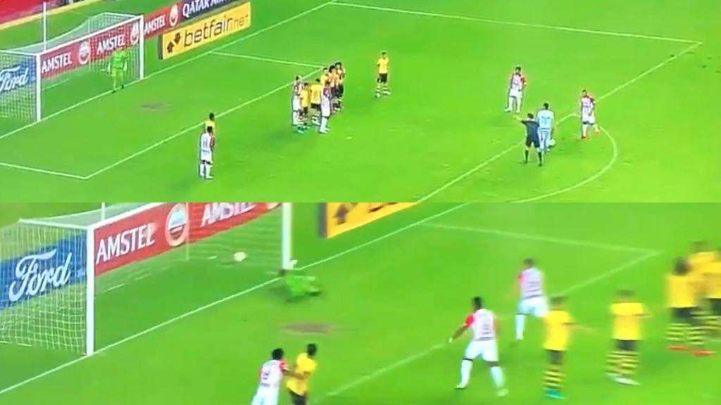 Minuto 7, Copa Libertadores... ¡y gol del portero de libre directo!