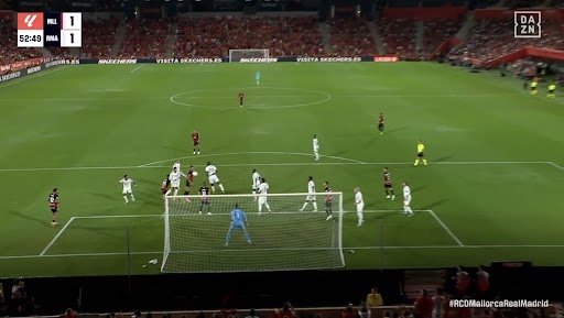 El 'avión' Muriqi despegó para cabecear el 1-1
