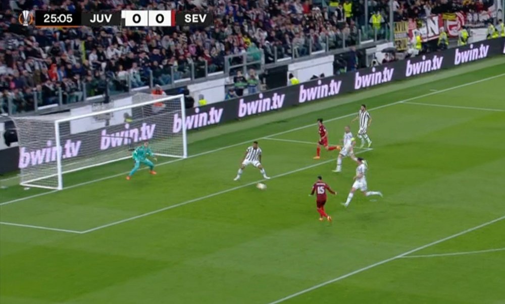 En-Nesyri opened the scoring in the 26th minute. Screenshot/Movistar