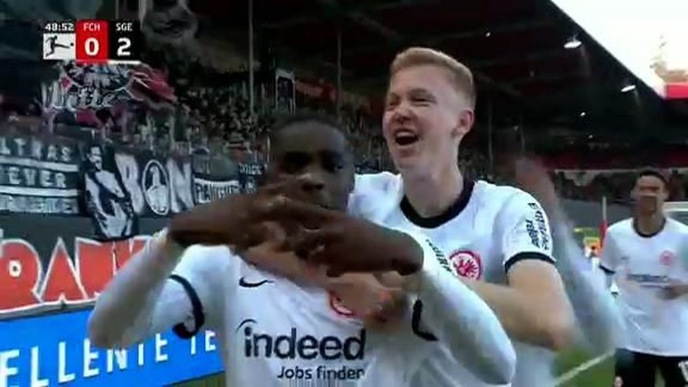 El Eintracht sueña con Europa; goleada del Augsburg. Captura/ESPN