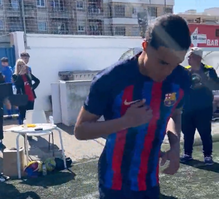 Ronaldinho's son makes Barca debut