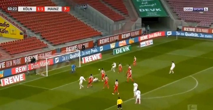 El Mainz 05 pisa al Köln en su huida del pozo