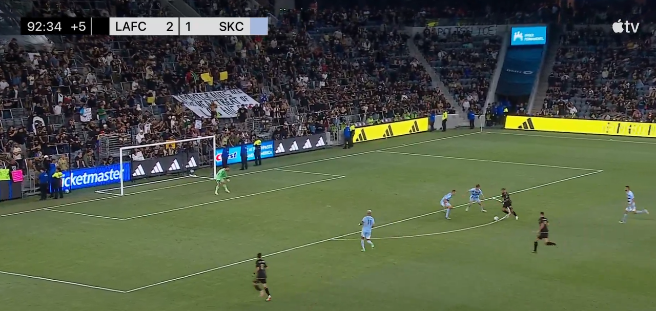 Los Angeles FC, el último equipo en clasificarse para el Mundial de Clubes, jugará el torneo después de haber ganado su último partido de la MLS a Sporting Kansas City, en una jornada reducida por el parón internacional.