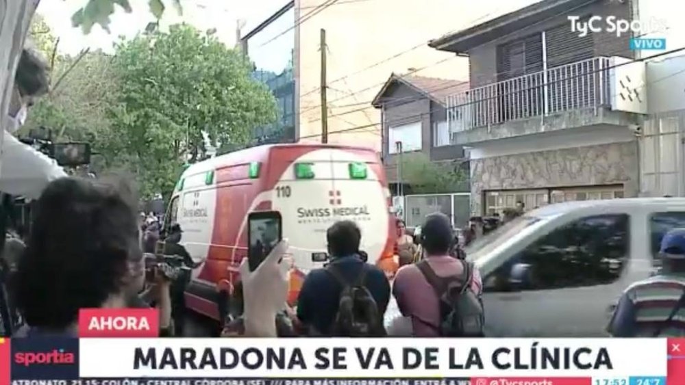 Maradona, ocho días después, abandonó la clínica donde fue operado. Captura/TyCSports
