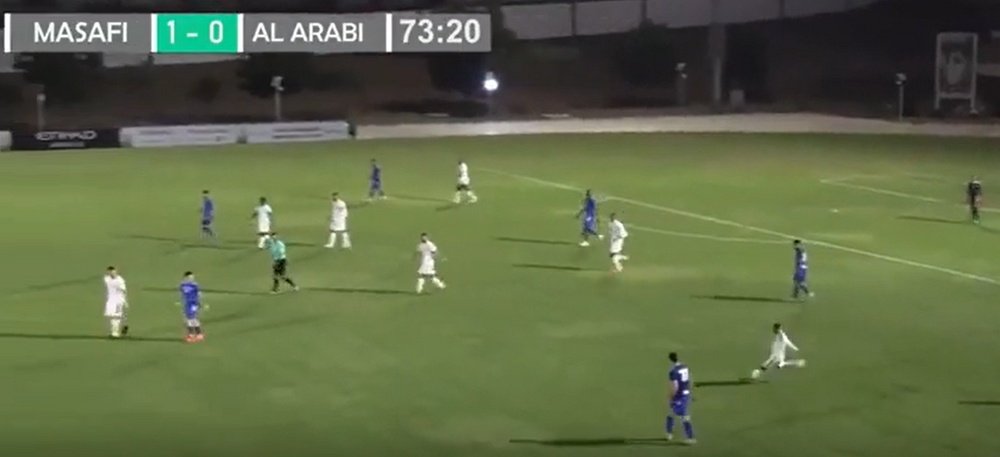 Abdulla Mubarak marcó el gol de la jornada sin querer. Captura/UAESport