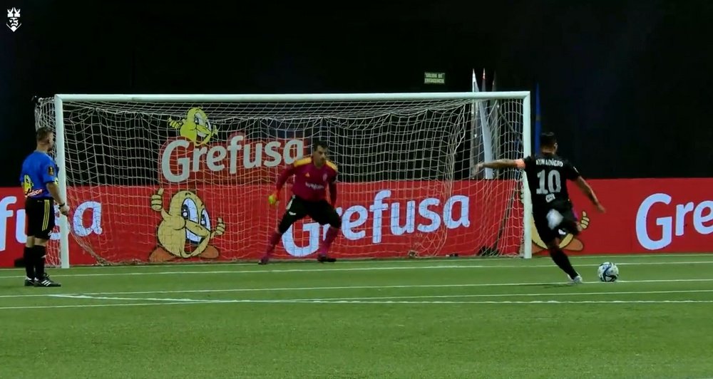 Agüero le ganó el partido a Casillas. Twitter/KingsLeague
