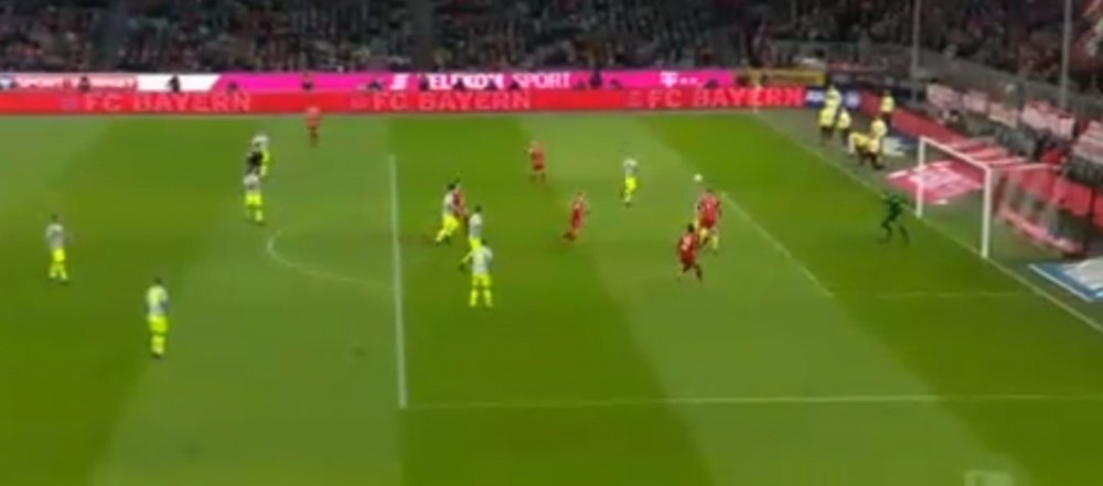 Lewandowski marcó el primer gol del Bayern de Múnich en el partido. Captura/FoxSports