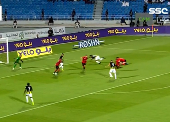 Karim Benzema è stato protagonista dello scontro tra Al Ittihad e Al Riyadh. L'attaccante francese ha aperto le marcature al quarto d'ora firmando la sua prima rete nel campionato saudita.