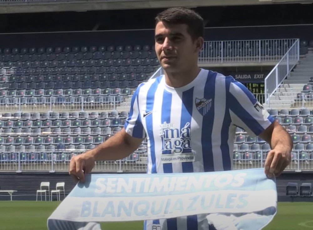 Víctor Gómez analizó sus primeros días como nuevo jugador del Málaga. Youtube/MálagaCF