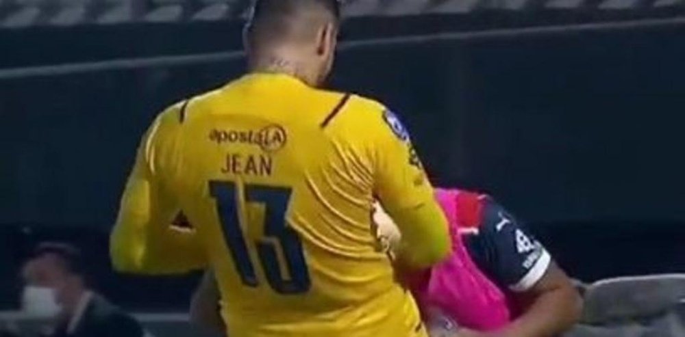Guaraní quiere que sancionen a Jean Fernández. Captura/TigoSportsParaguay