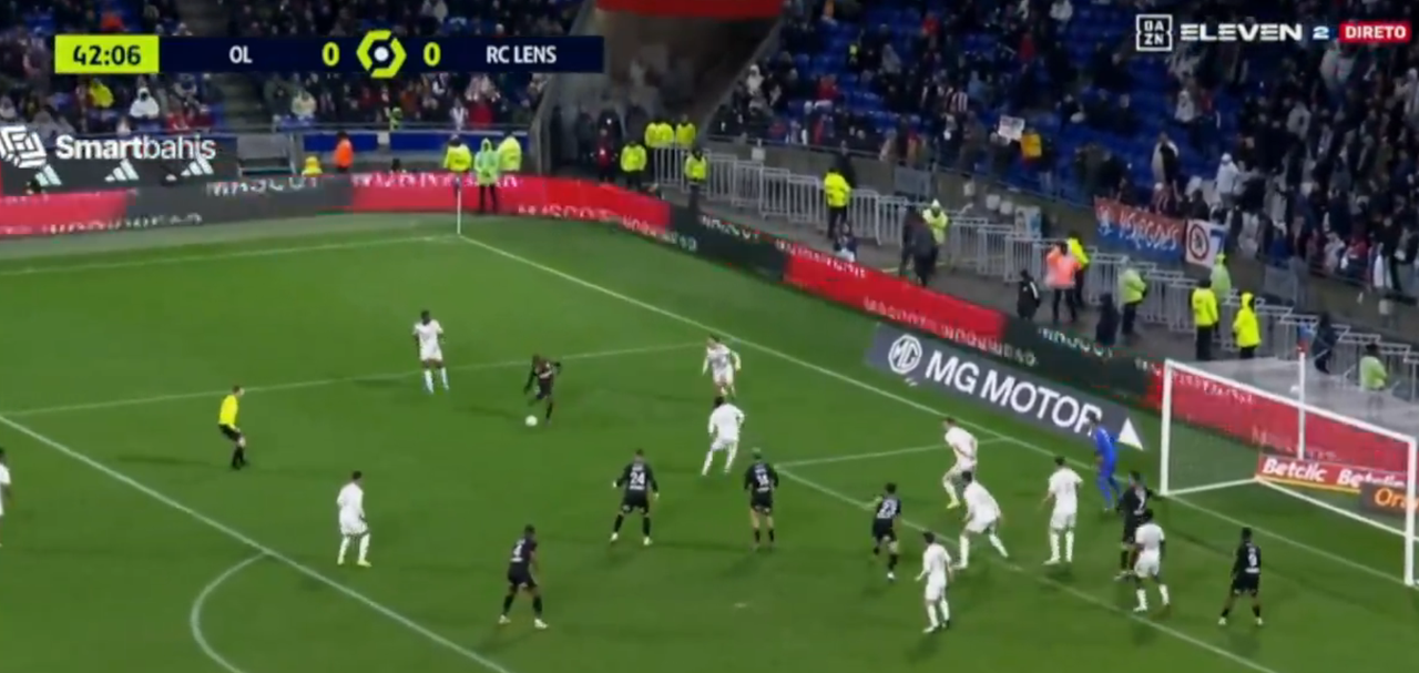 El Lens acaba con la revolución del Lyon
