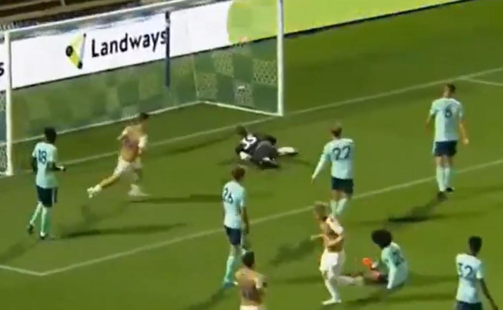 El Leicester cayó derrotado 1-0 ante el Wycombe Wanderes. Captura/LCFCTV