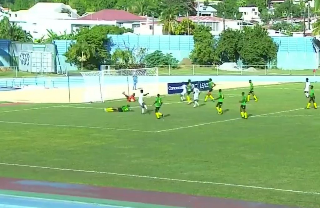 Surinam no pudo pasar el muro de Dominica. Captura/CNationsLeague