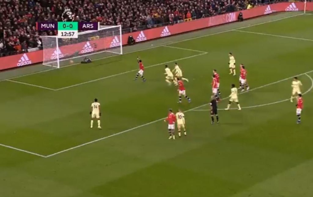 El gol del Arsenal llegó envuelto en polémica. Captura/ESPN