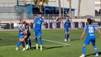 El Palo consiguió un meritorio empate en el Nuevo San Ignacio ante el Marbella, equipo situado en el 'play off' de ascenso que no fue capaz de salir con los 3 puntos.