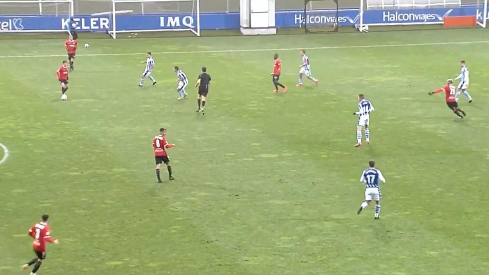 Robert Navaro, trigoleador ante el Racing. Captura/YouTube/RealSoceidadTV