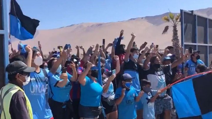 Esto sí es amor por su club: los seguidores de Deportes Iquique, al pie del cañón