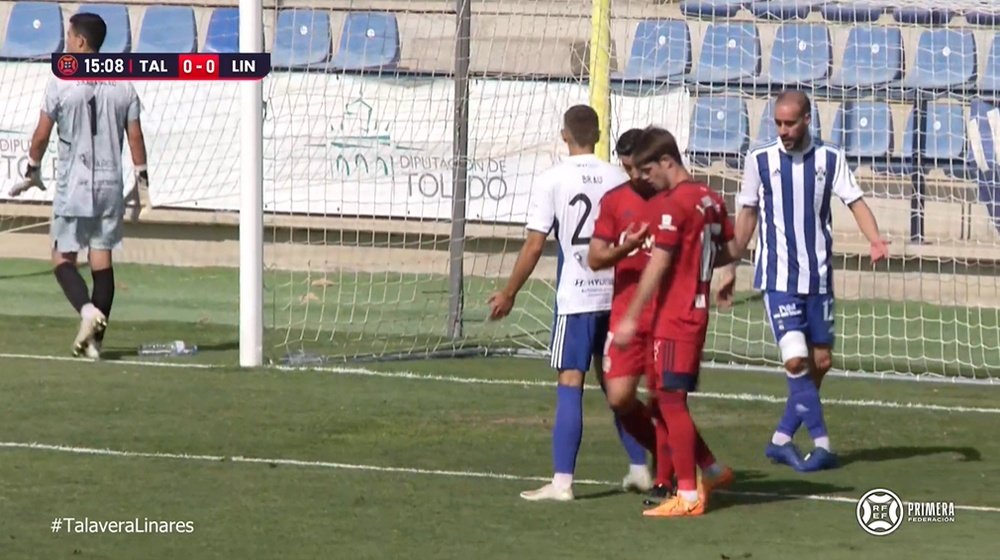 El Linares venció sobre la bocina al Pontevedra. Captura/InSportsTV