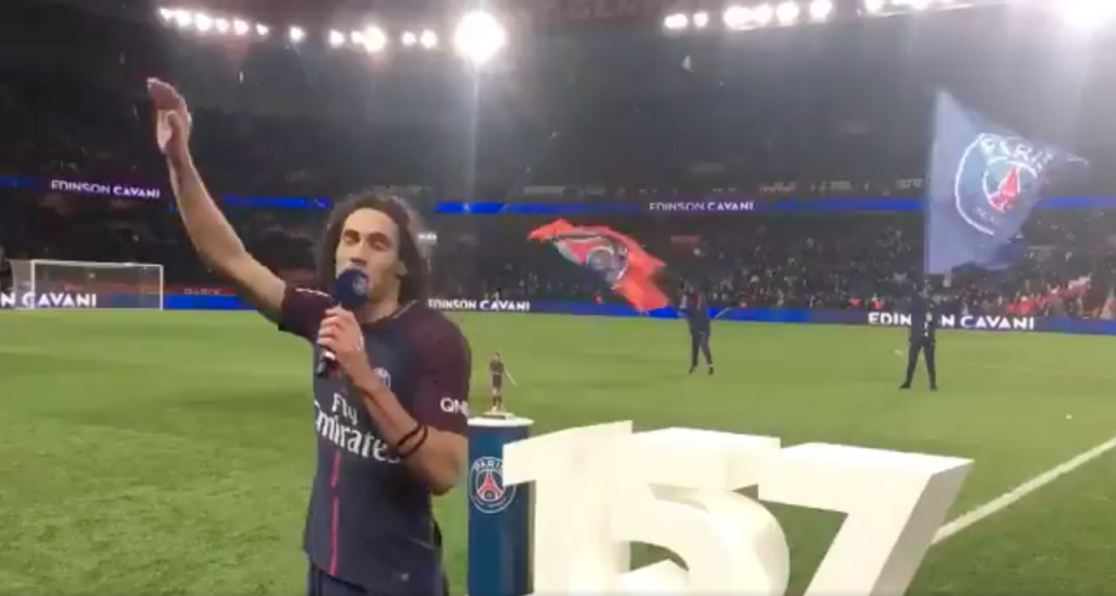 The Ridiculous Trophy Psg Gave Cavani Went Viral