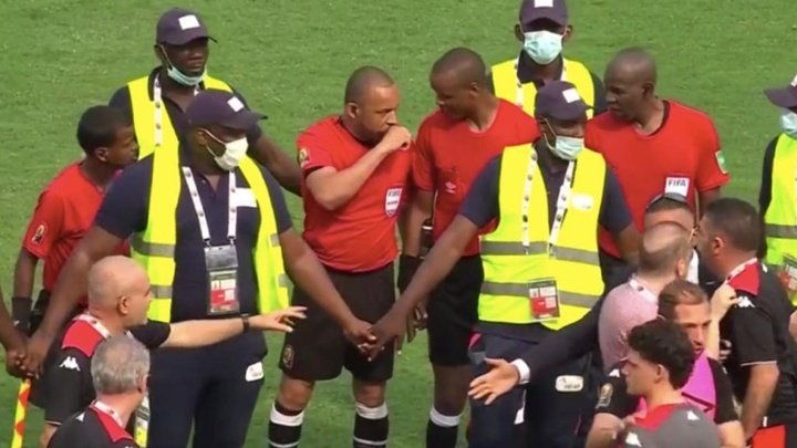Ref Sikazwe blows twice for full-time early and Tunisia refuse to come back out