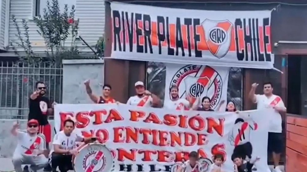 Varios aficionados de River mandaron su apoyo al equipo. Captura/Olé