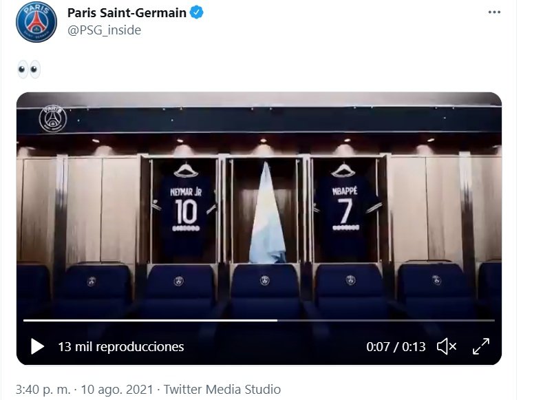 PSG reveal Messi signing in a video
