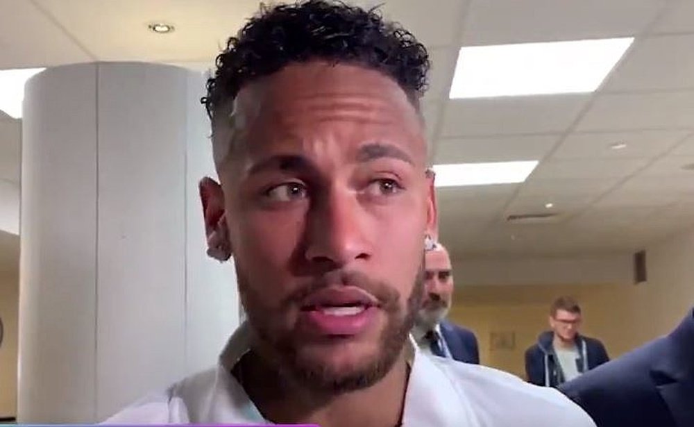 Neymar falou a imprensa sobre a sua situação no clube. Captura/EsporteInterativo