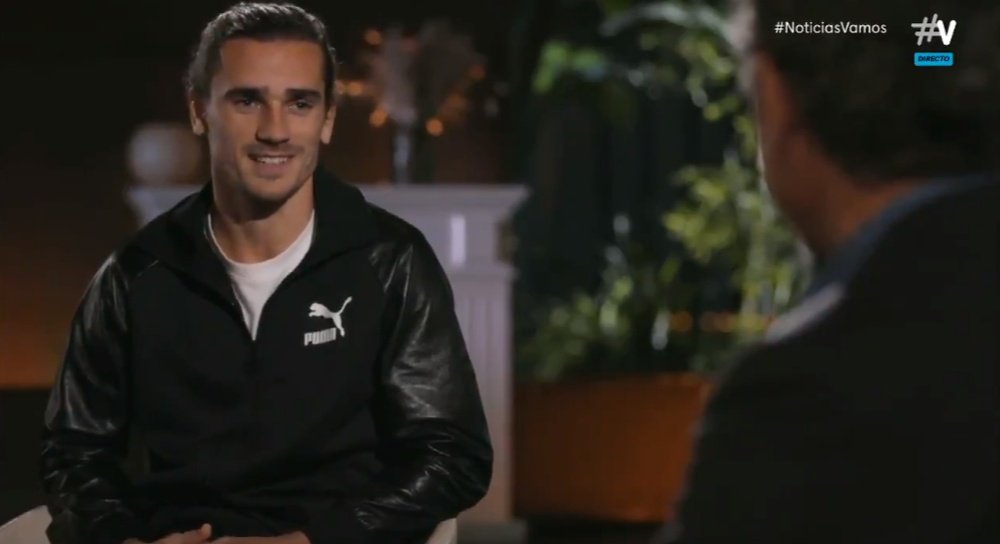 Griezmann condedeu entrevista exclusiva pela primeira vez desde que está em Barcelona. Captura/Vamos