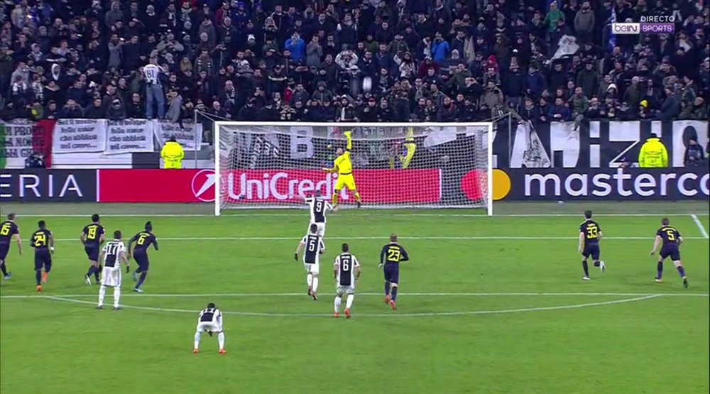 Higuain lashed his second penalty at the crossbar. Twitter
