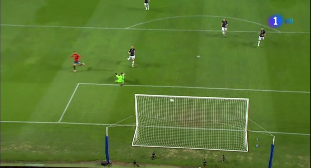Rodrigo finishes past Kalinic for Spain's fourth. Captura/TVE