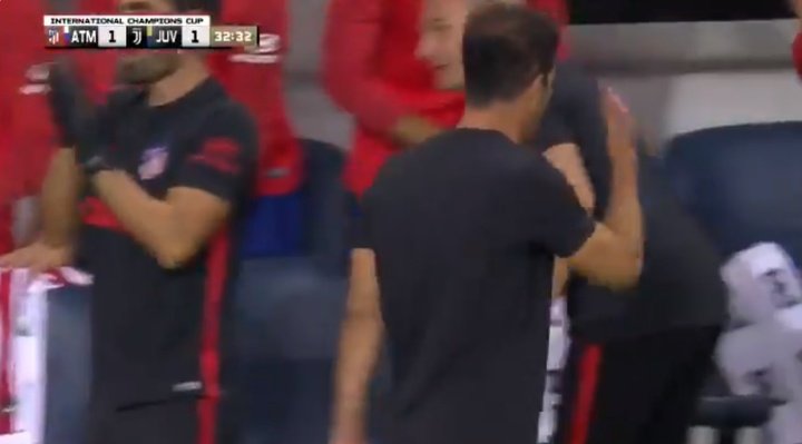 La extraña reacción de Simeone al segundo gol de Joao Félix