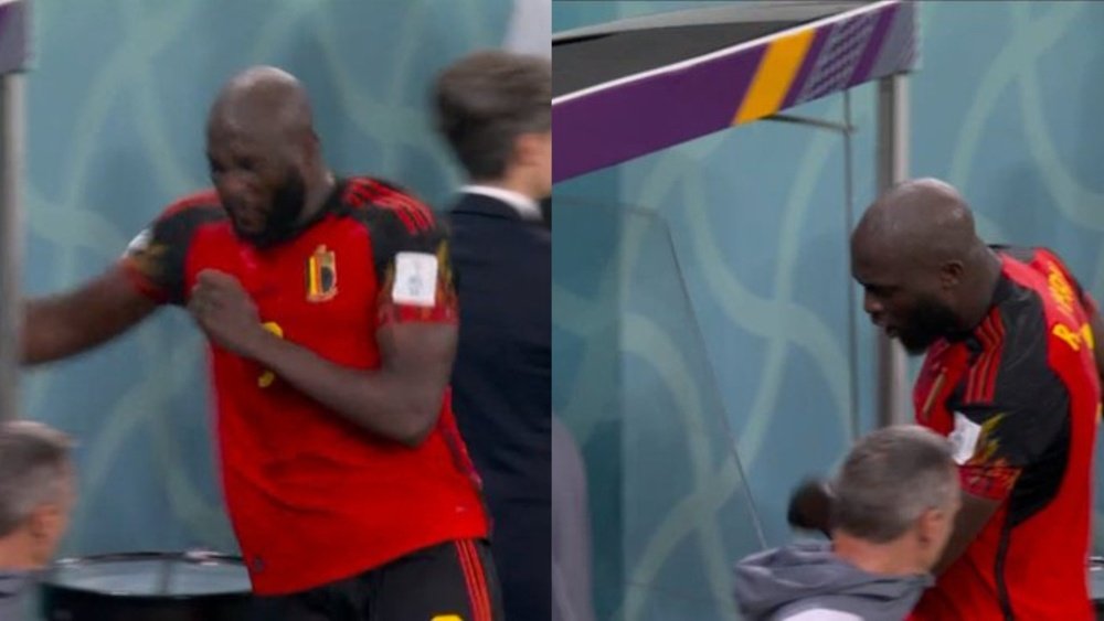 Lukaku golpeó uno de los banquillos tras fallar tres ocasiones. Captura/GolMundial