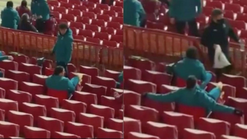 Ibrahimovic victime d'insultes xénophobes lors du match à l'Étoile Rouge de Belgrade. Captura