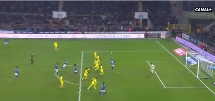 PSG surpreendido com um gol de Da Costa em Strasbourg
