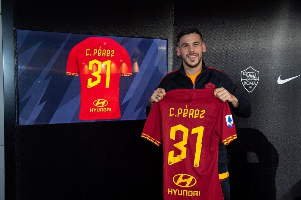 He was presented as a Roma player. Twitter/ASRomaEN