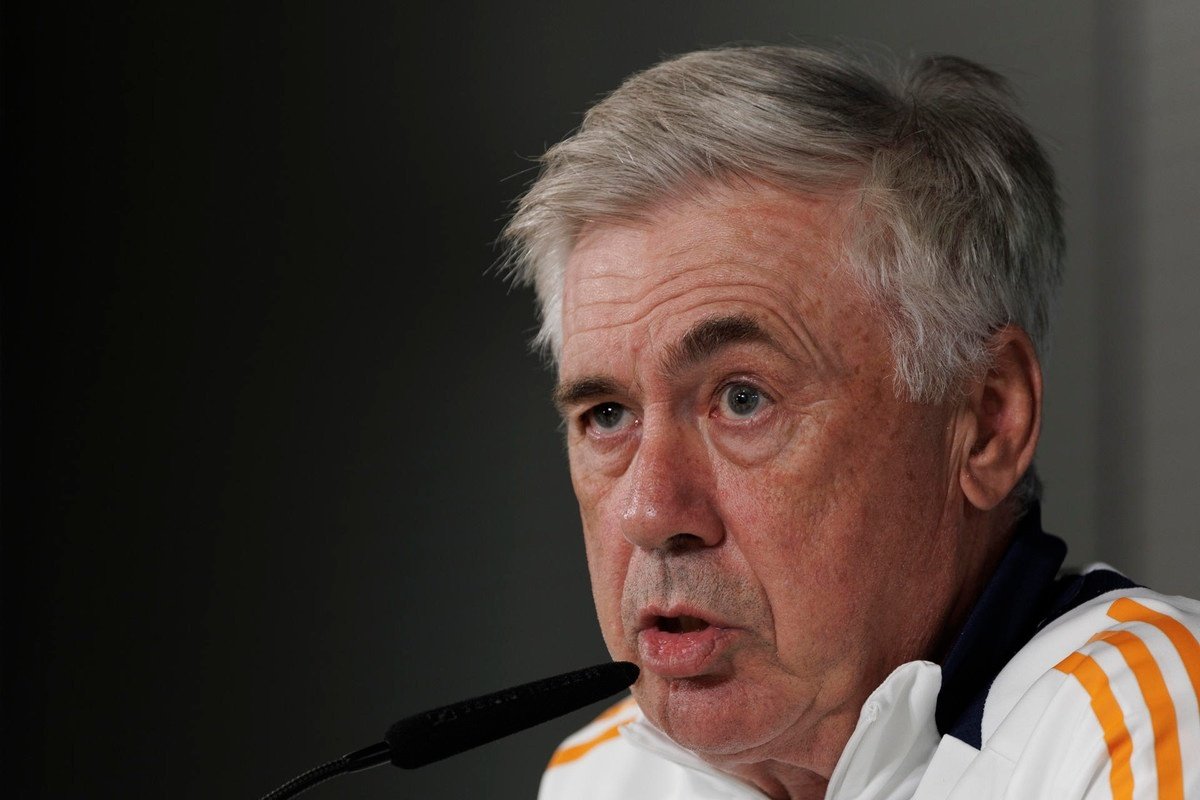 Ancelotti also spoke about the Dani Olmo case. EFE