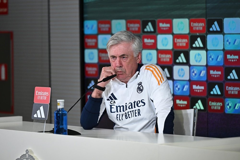 Carlo Ancelotti evitou dar pistas sobre seu futuro. EFE