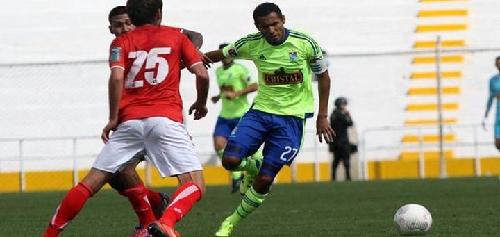 Sporting Cristal empató ante Cienciano y sigue líder en Perú