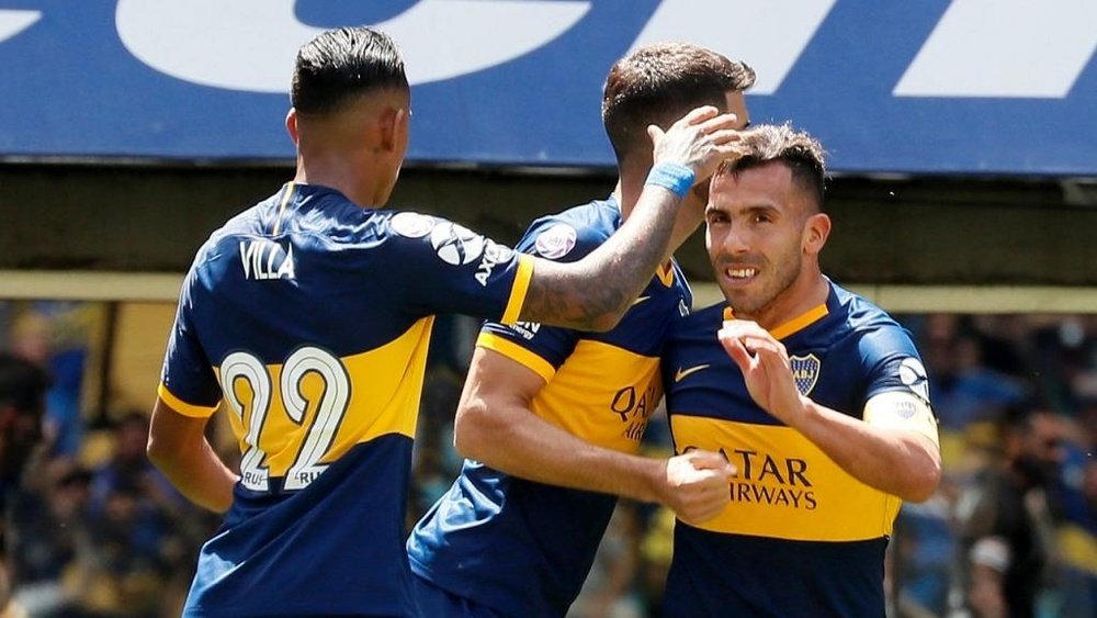 Carlos Tévez se desenvolvió muy bien. Twitter/BocaJrsOficial