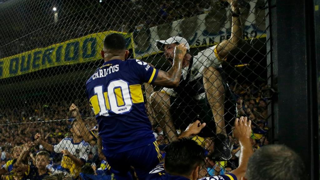 Com show de Tevez, Boca Juniors elimina Cerro Porteño e enfrentará